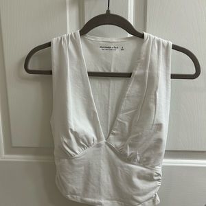 Abercrombie low V top